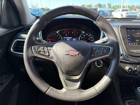 Used 2020 Chevrolet Equinox LT FWD image 17