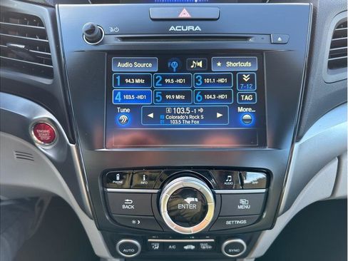 Used 2017 Acura ILX image 21