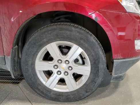 Used 2012 Chevrolet Traverse LT image 9