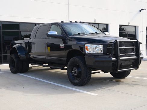 Used 2008 Dodge Ram 3500 Truck SXT image 2