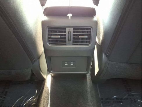 Used 2024 Nissan Rogue SV FWD image 14