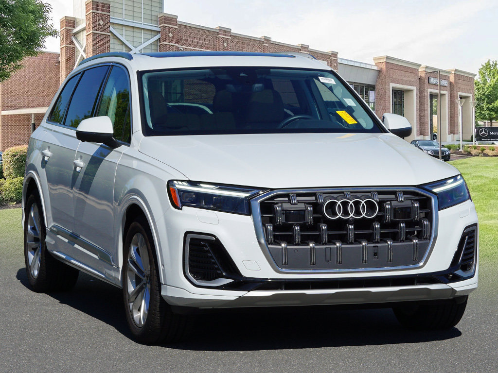 Used 2026 Audi Q7 3.0T Premium Plus AWD/4WD image 3