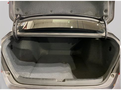 Used 2018 Honda Accord LX image 12