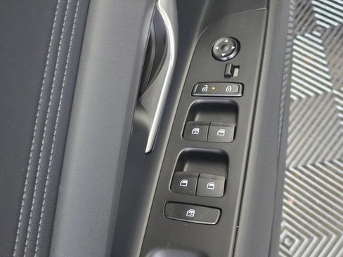 New 2026 Hyundai Elantra Limited FWD image 21