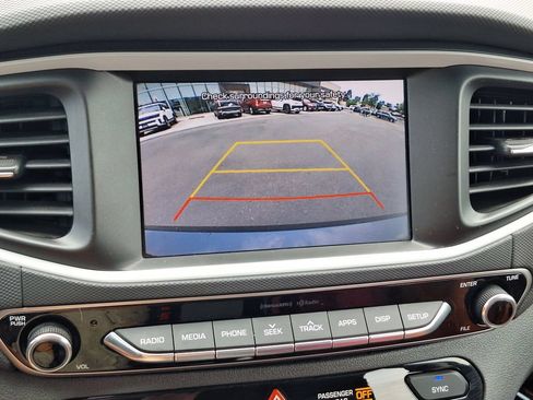 Used 2018 Hyundai Ioniq Blue FWD image 20