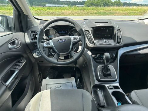 Used 2014 Ford Escape SE w/ Equipment Group 201A FWD image 16