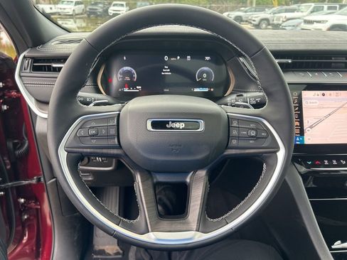 New 2026 Jeep Grand Cherokee Limited image 16