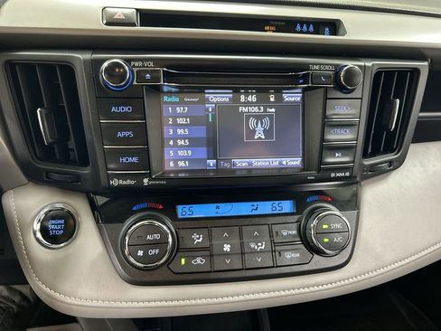 Used 2017 Toyota RAV4 XLE AWD/4WD image 14