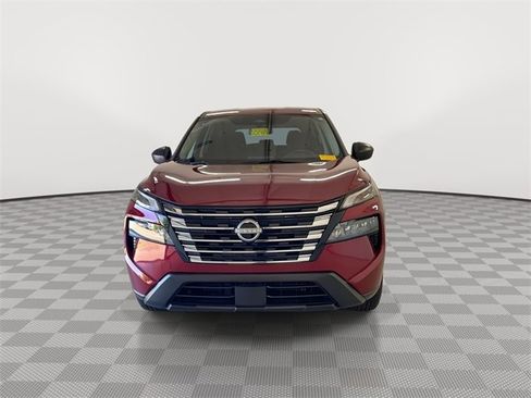 Certified 2025 Nissan Rogue S image 4