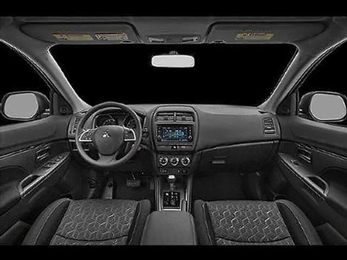 Used 2024 Mitsubishi Outlander Sport AWD image 88