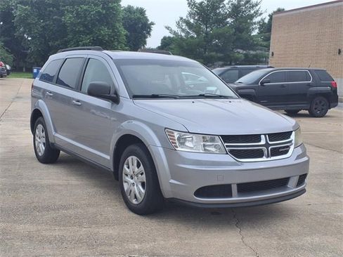 Used 2017 Dodge Journey SE w/ Flexible Seating Group image 26