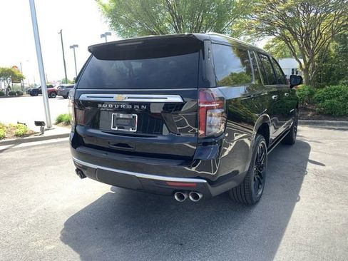 Used 2024 Chevrolet Suburban High Country image 8