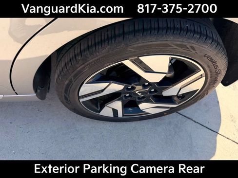 Certified 2025 Kia Soul GT-Line w/ GT-Line Technology Package FWD image 9