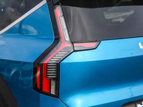 New 2026 Kia EV9 Wind image 18