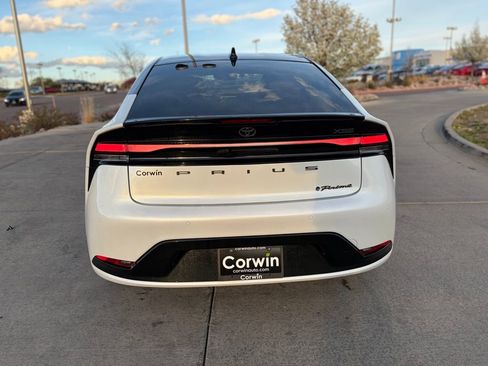 Used 2023 Toyota Prius Prime XSE Premium image 7