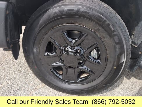 Used 2017 Toyota Tundra SR AWD/4WD image 27