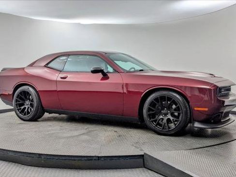 Used 2019 Dodge Challenger GT w/ Plus Package image 11