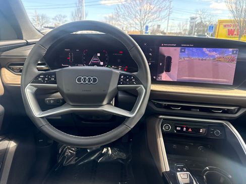 Used 2025 Audi Q5 Premium Plus AWD/4WD image 19