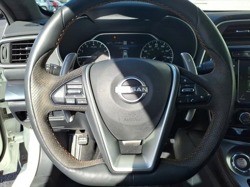 Used 2023 Nissan Maxima SR w/ Sport Mat Group image 8