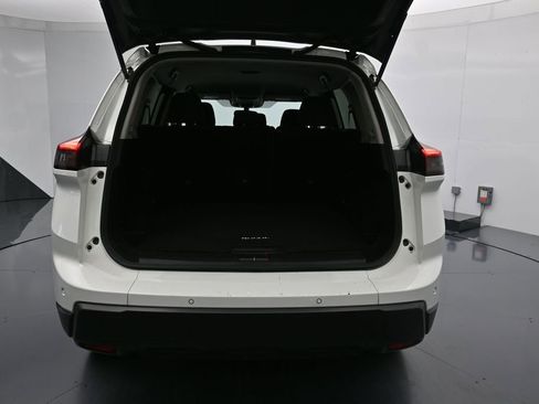 Used 2024 Nissan Rogue S FWD image 24
