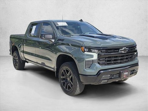 Used 2026 Chevrolet Silverado 1500 LT Trail Boss w/ Convenience Package II AWD/4WD image 3