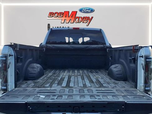 Used 2019 Ford F350 Platinum AWD/4WD image 9