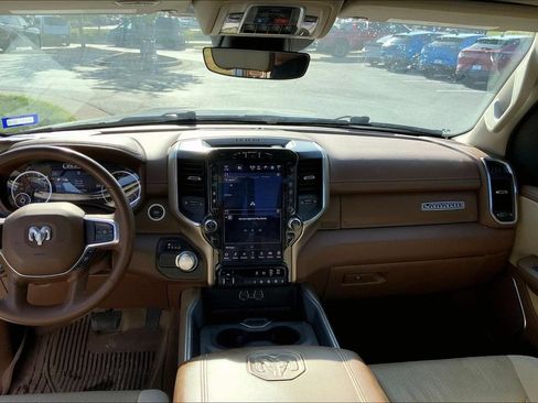 Used 2022 RAM 1500 Laramie w/ Laramie Southwest Edition RWD image 10