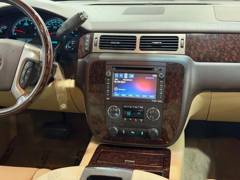 Used 2014 GMC Yukon Denali AWD/4WD image 14