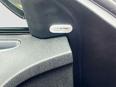 Used 2023 Chrysler 300 S image 19