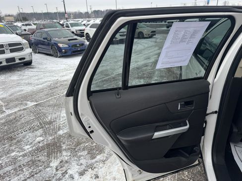 Used 2013 Ford Edge SEL FWD image 13