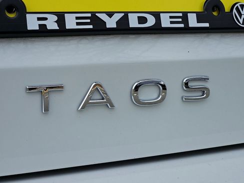 New 2026 Volkswagen Taos SE AWD/4WD image 23