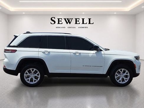 Used 2022 Jeep Grand Cherokee Limited AWD/4WD image 5