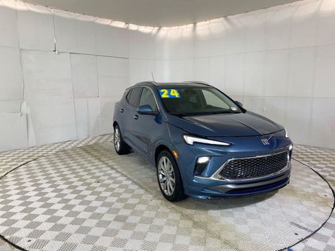 Used 2024 Buick Encore GX Avenir w/ Avenir Technology Package FWD image 32