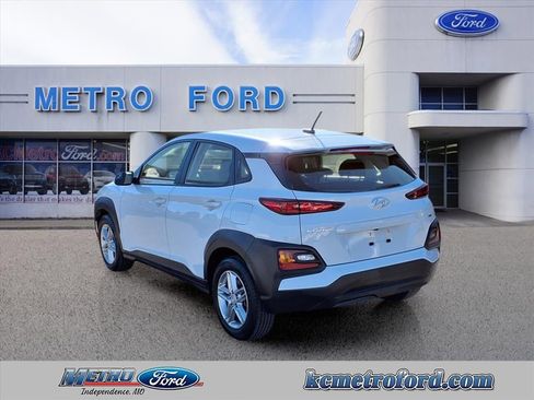Used 2021 Hyundai Kona SE image 6