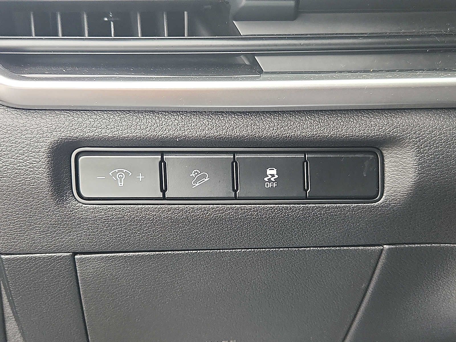 Used 2024 Kia Telluride LX FWD image 22