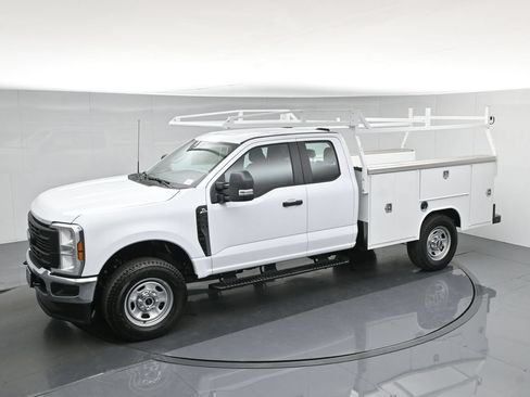 New 2026 Ford F350 XL w/ FX4 Off-Road Package AWD/4WD image 45