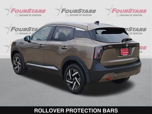 New 2026 Nissan Kicks SV FWD image 7