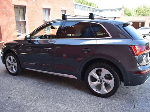 Used 2021 Audi Q5 2.0T Premium Plus w/ Premium Plus Package AWD/4WD image 6