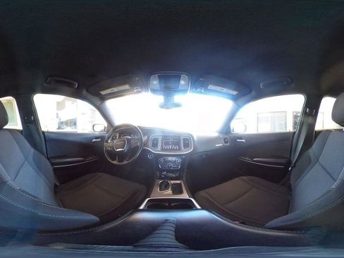 Used 2022 Dodge Charger SXT RWD image 43