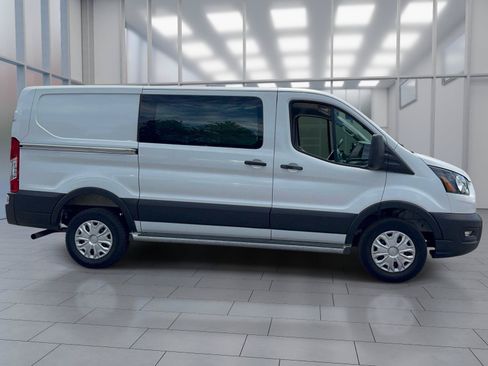 Used 2025 Ford Transit 250 Low Roof w/ Exterior Upgrade Package RWD image 4