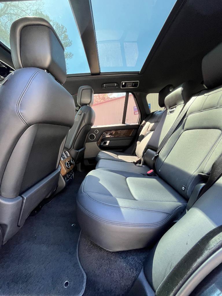 Used 2018 Land Rover Range Rover Supercharged AWD/4WD image 23