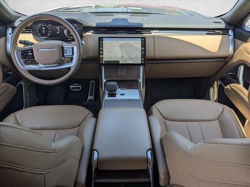 Used 2025 Land Rover Range Rover Autobiography AWD/4WD image 14