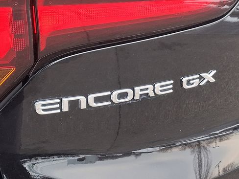 Certified 2025 Buick Encore GX Preferred image 29