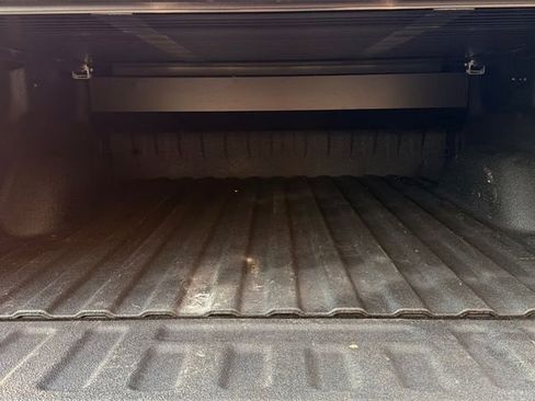 Used 2015 GMC Sierra 1500 SLT w/ SLT Crew Cab Value Package image 8