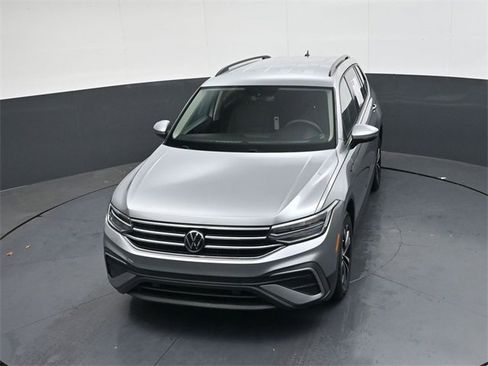 Used 2023 Volkswagen Tiguan S image 28