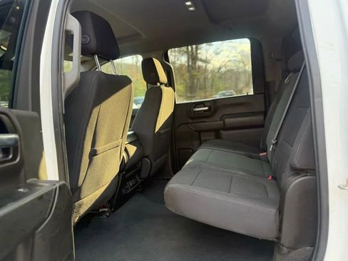 Used 2021 Chevrolet Silverado 2500 LT w/ Convenience Package image 13