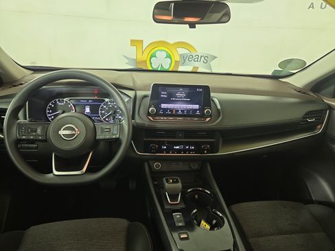 Used 2023 Nissan Rogue SV FWD image 14