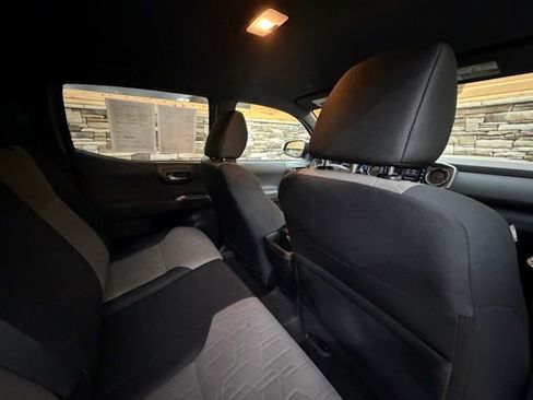 Used 2023 Toyota Tacoma TRD Sport AWD/4WD image 32