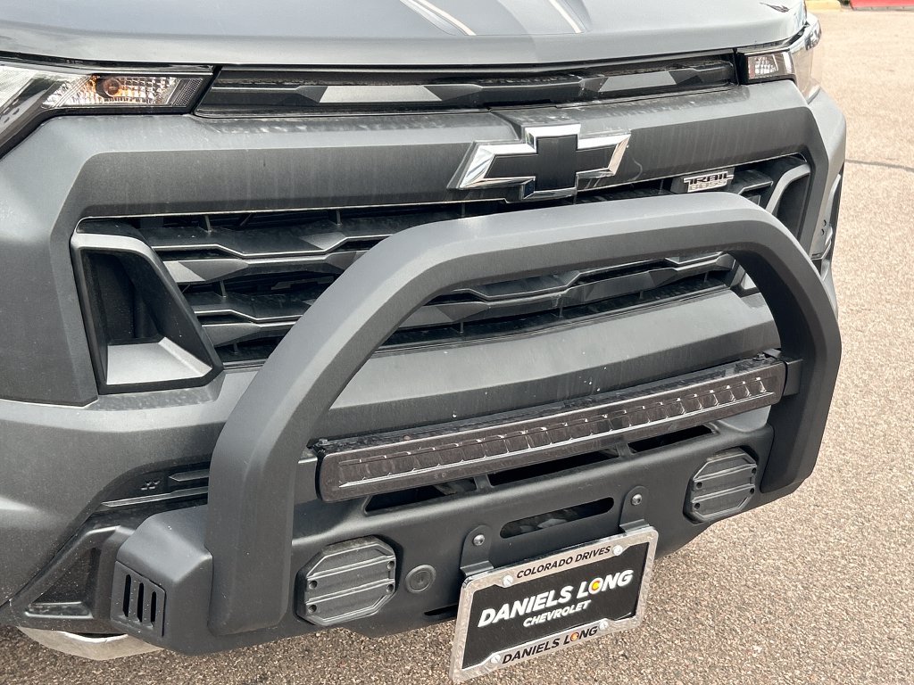 New 2026 Chevrolet Colorado Trail Boss w/ Off-Road Front Bumper Package AWD/4WD image 22