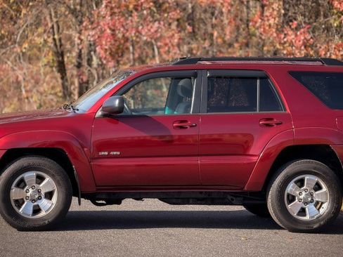 Used 2005 Toyota 4Runner SR5 image 4
